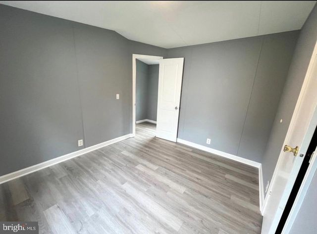 20 MAPLEWOOD DR, Coatesville, PA 19320