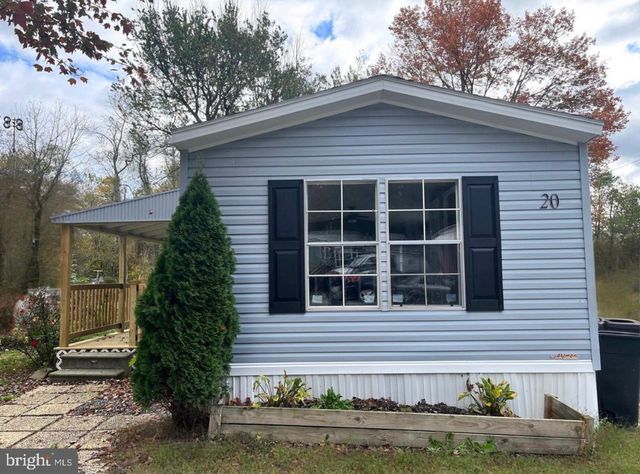 20 MAPLEWOOD DR, Coatesville, PA 19320