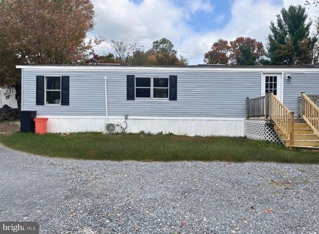 20 MAPLEWOOD DR, Coatesville, PA 19320