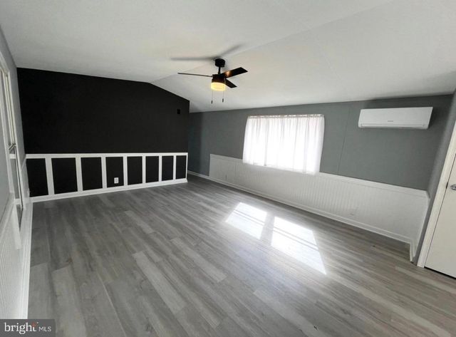 20 MAPLEWOOD DR, Coatesville, PA 19320