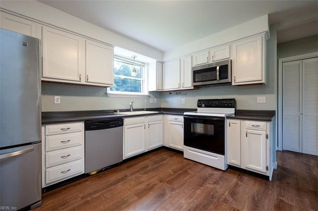 1104 Washington DR, Chesapeake, VA 23322