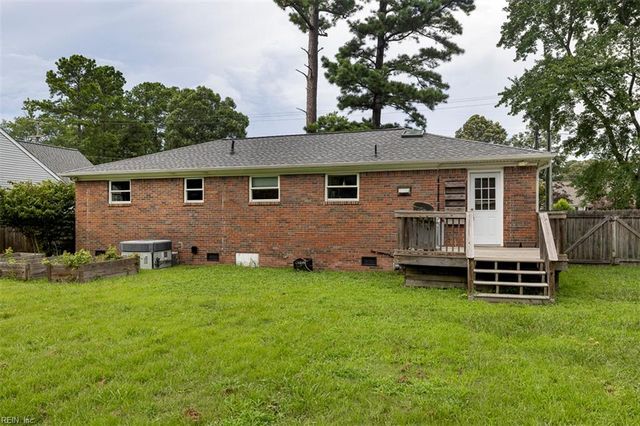 1104 Washington DR, Chesapeake, VA 23322