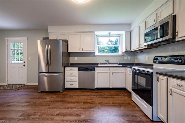 1104 Washington DR, Chesapeake, VA 23322