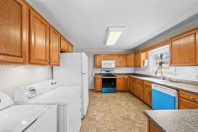 1012 Redding Road, Asheboro, NC 27203