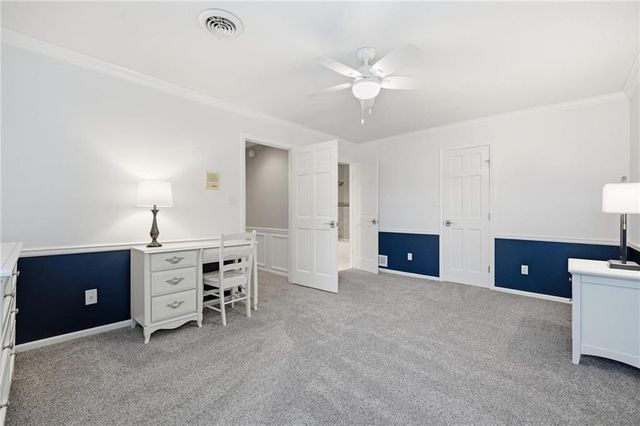 332 NE Warrington Court, Lee's Summit, MO 64064