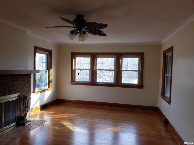 8300 US-150 Highway, Coal Valley, IL 61240