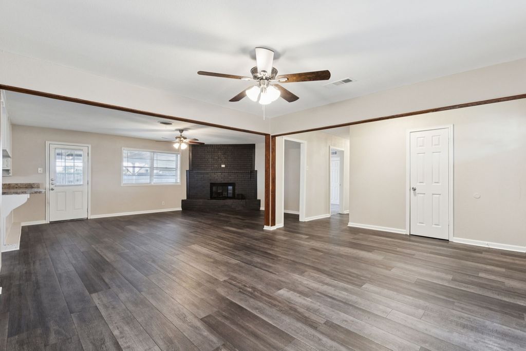 7009 Corona Drive, North Richland Hills, TX 76180 — photo 5