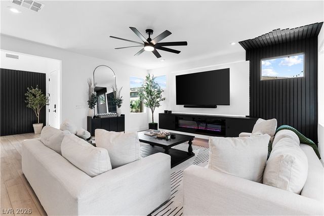 4207 Orchard Run Avenue, Las Vegas, NV 89141