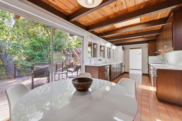 410 Conil Way, Portola Valley, CA 94028