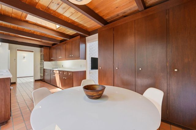 410 Conil Way, Portola Valley, CA 94028