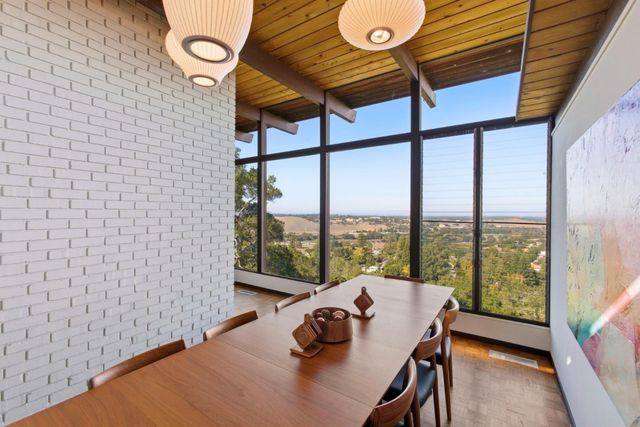 410 Conil Way, Portola Valley, CA 94028