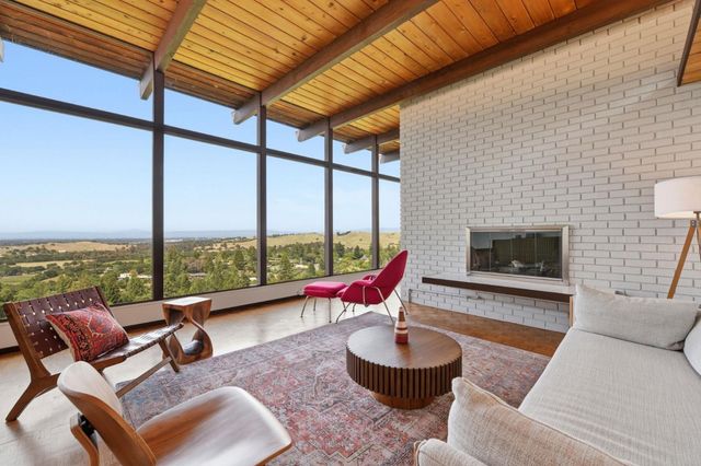 410 Conil Way, Portola Valley, CA 94028