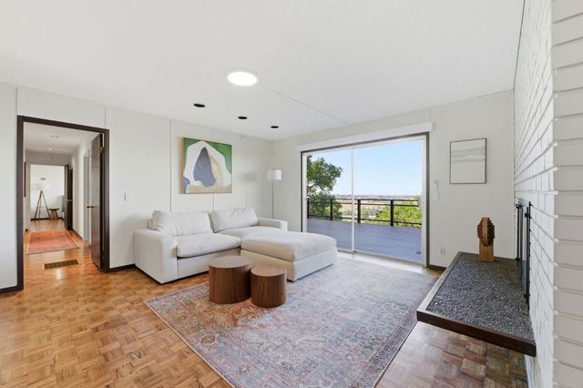 410 Conil Way, Portola Valley, CA 94028