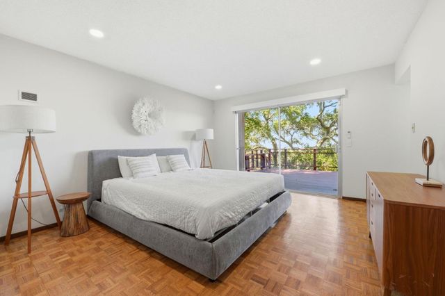 410 Conil Way, Portola Valley, CA 94028