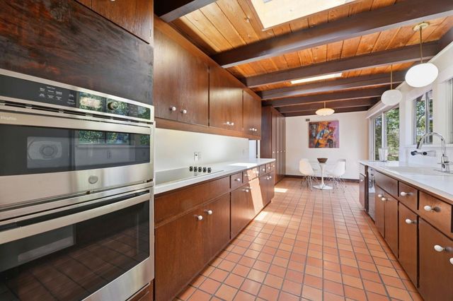 410 Conil Way, Portola Valley, CA 94028