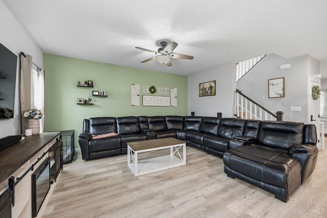 1383 Springfield Drive, Harrison, OH 45030