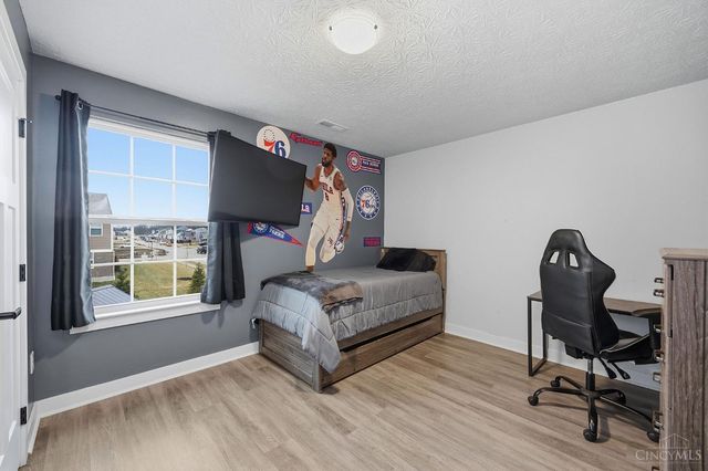 1383 Springfield Drive, Harrison, OH 45030