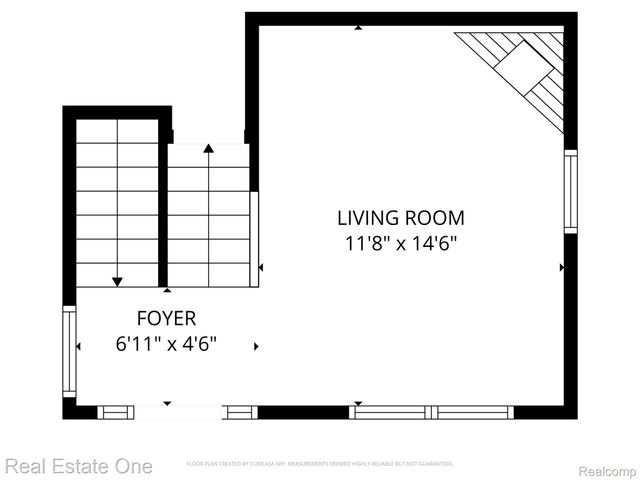 402 Old Pine Way, Walled Lake, MI 48390