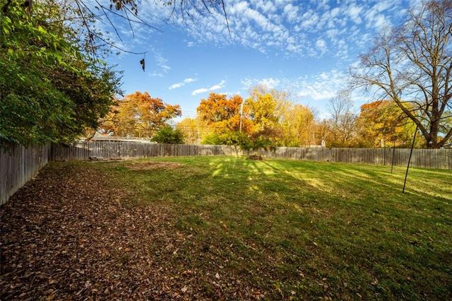 218 W 97TH Street, Kansas City, MO 64114