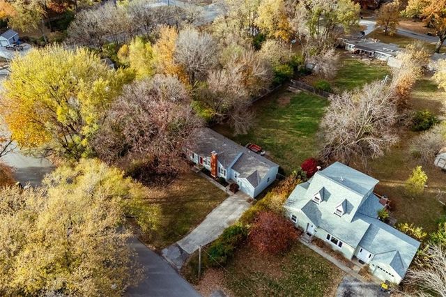 218 W 97TH Street, Kansas City, MO 64114