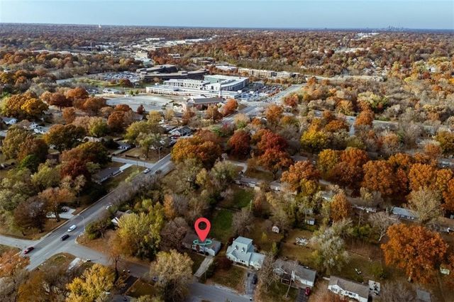 218 W 97TH Street, Kansas City, MO 64114
