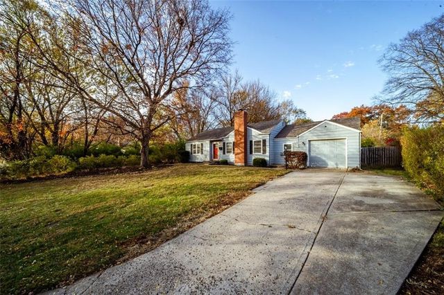 218 W 97TH Street, Kansas City, MO 64114