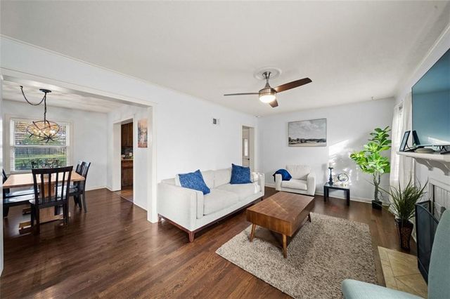 218 W 97TH Street, Kansas City, MO 64114