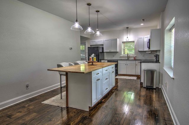 176 Poplar Avenue, Trenton, GA 30752