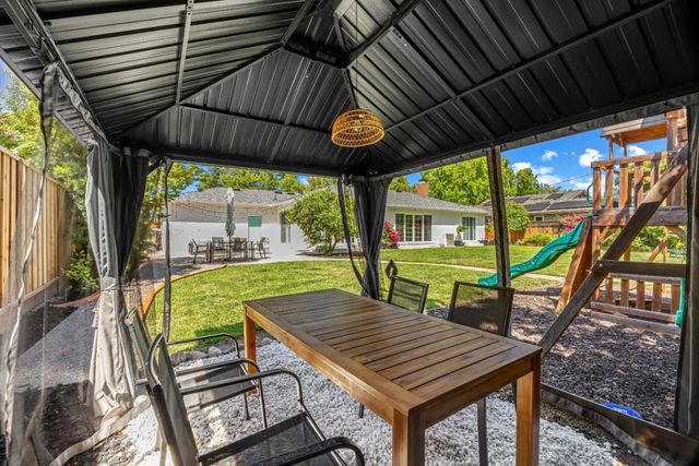 2812 Thrasher Lane, San Jose, CA 95125