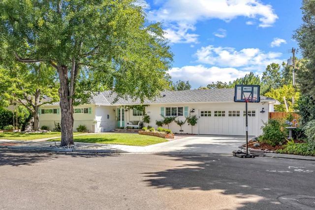 2812 Thrasher Lane, San Jose, CA 95125