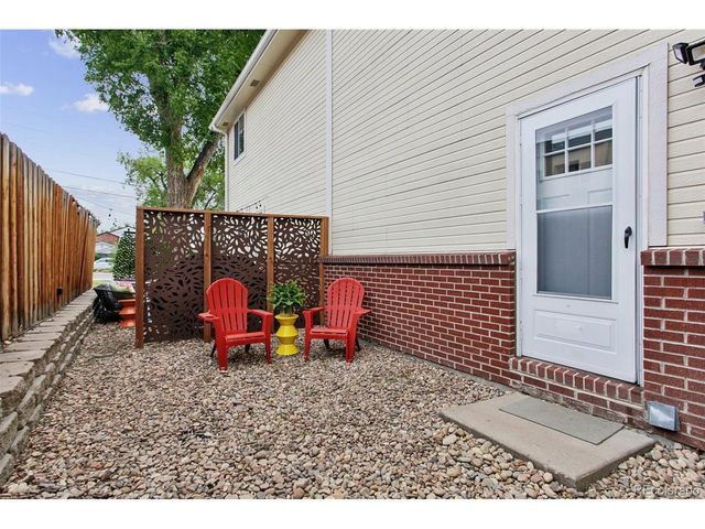 6065 Wadsworth Blvd B, Arvada, CO 80003