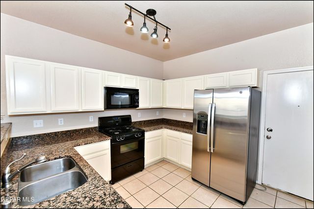 5810 REDSTONE MESA Court, El Paso, TX 79934