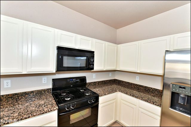 5810 REDSTONE MESA Court, El Paso, TX 79934