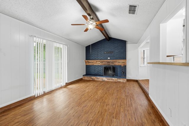 6536 Windrock, Watauga, TX 76148