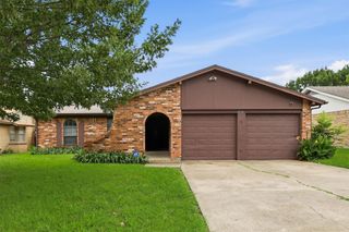 6536 Windrock, Watauga, TX 76148