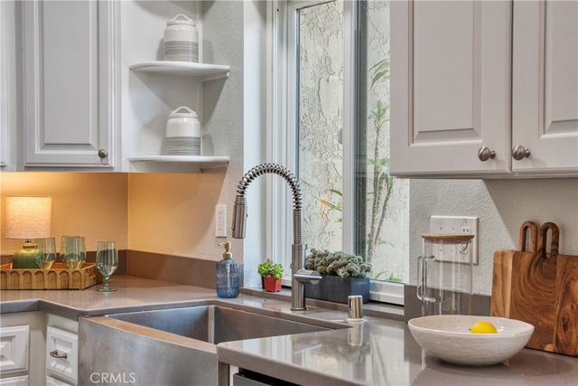25 Sand Dollar Court 19, Newport Beach, CA 92663