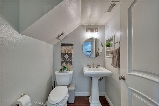 25 Sand Dollar Court 19, Newport Beach, CA 92663