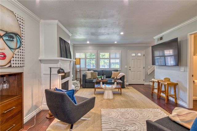 25 Sand Dollar Court 19, Newport Beach, CA 92663