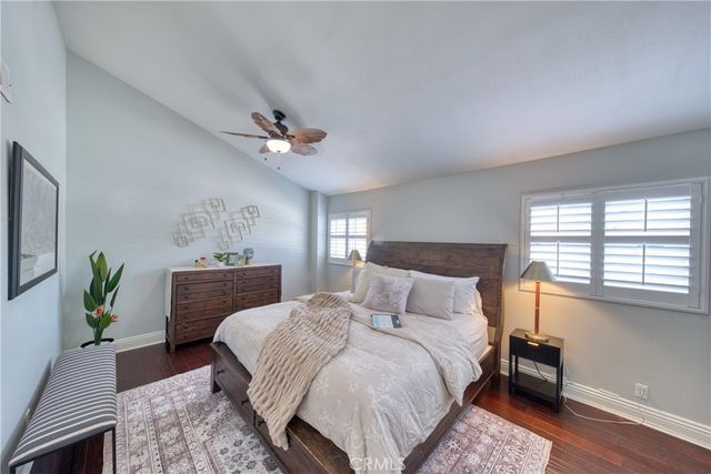 25 Sand Dollar Court 19, Newport Beach, CA 92663