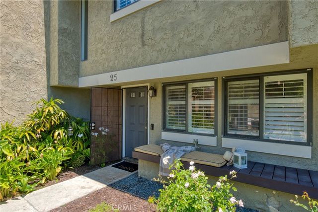 25 Sand Dollar Court 19, Newport Beach, CA 92663