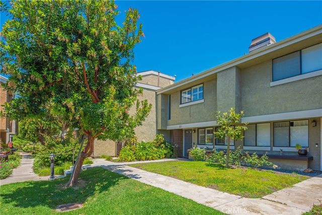 25 Sand Dollar Court 19, Newport Beach, CA 92663