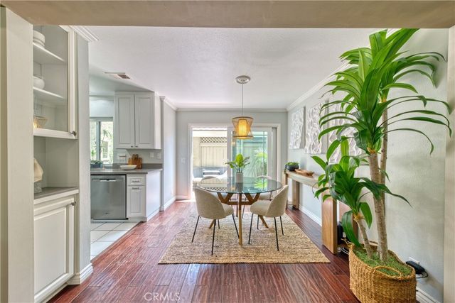 25 Sand Dollar Court 19, Newport Beach, CA 92663