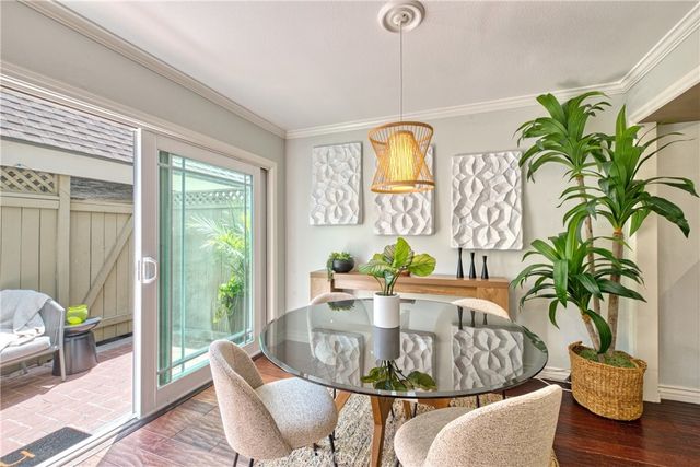 25 Sand Dollar Court 19, Newport Beach, CA 92663