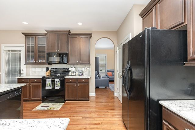 40 Oscar Wilde Way, Youngsville, NC 27596