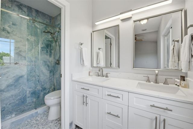 10180 SW 88th Street 403, Miami, FL 33176