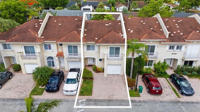 10180 SW 88th Street 403, Miami, FL 33176