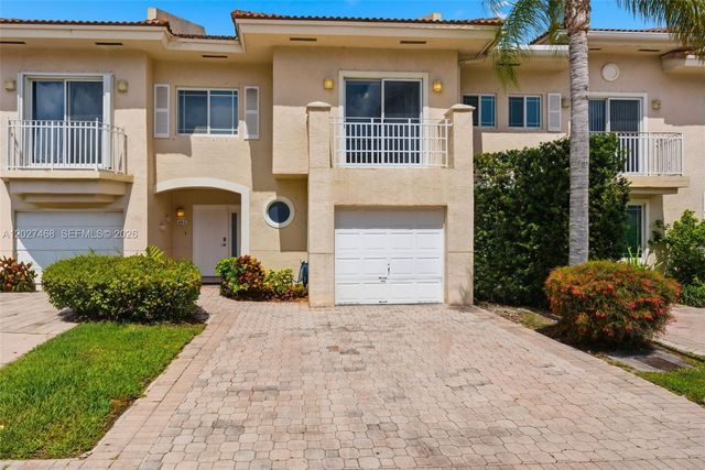 10180 SW 88th Street 403, Miami, FL 33176