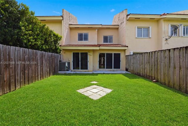 10180 SW 88th Street 403, Miami, FL 33176