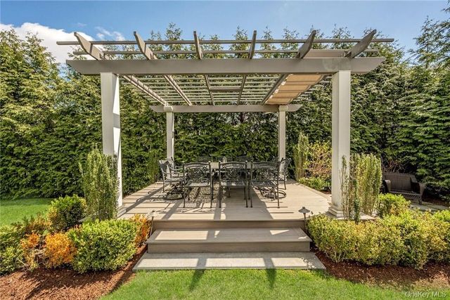 47 Highland Avenue, Eastchester, NY 10709