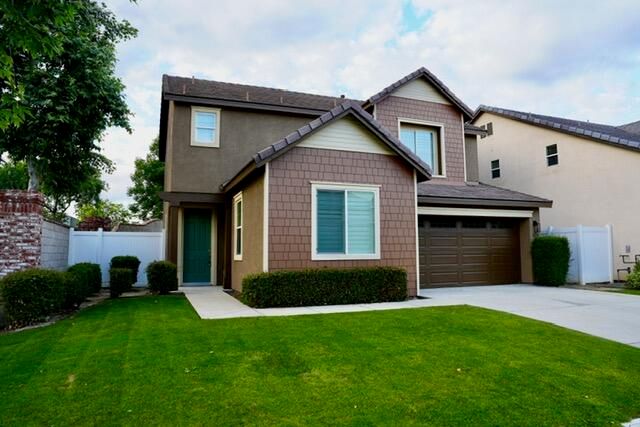 8214 Prentice Hall Drive, Bakersfield, CA 93311